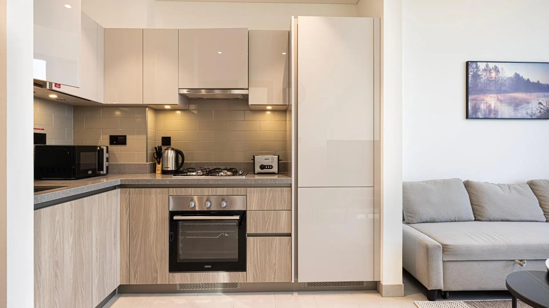 Easemytrip - Sobha Waves Luxury, 1Br Apt With Burj Khalifa View Dubai United Arab Emirates