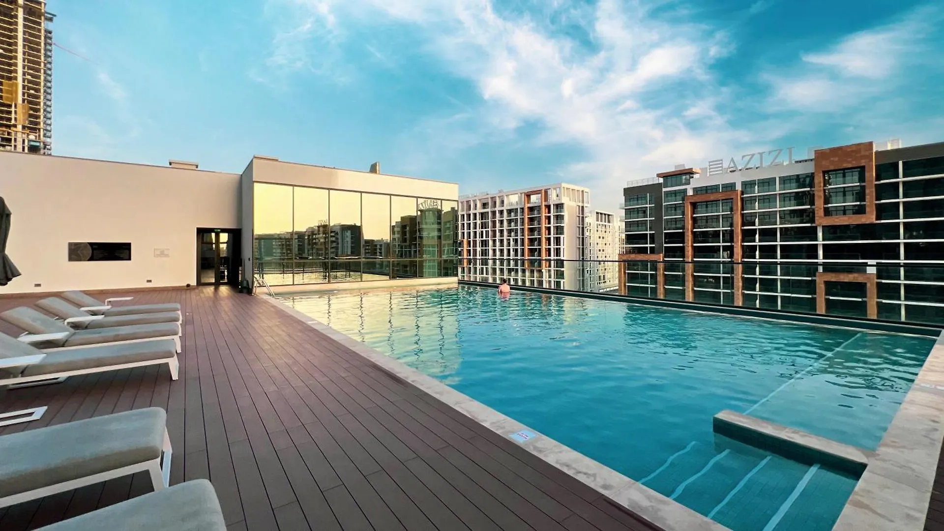 Easemytrip - Sobha Waves Luxury, 1Br Apt With Burj Khalifa View Dubai